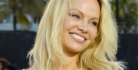 baywatch bikini|Pamela Anderson stuns in Baywatch swimsuit for。